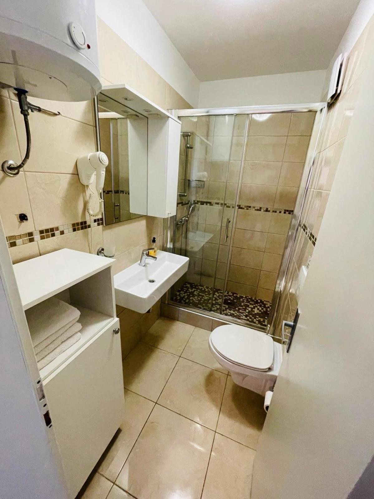 Apartments Lavanda 1 ニヴィーチェ エクステリア 写真