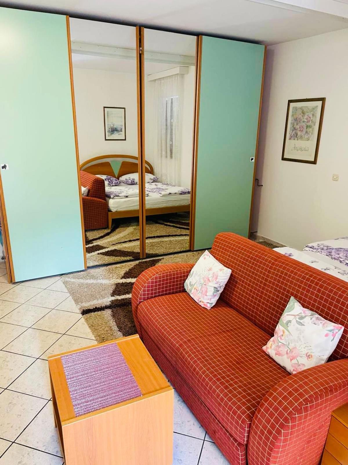 Apartments Lavanda 1 ニヴィーチェ エクステリア 写真